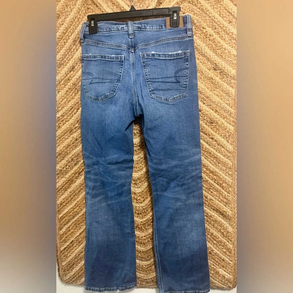 American Eagle Medium Wash 90's Bootcut Denim Jeans,Ripped,Women's Size 4 Short - Image 4