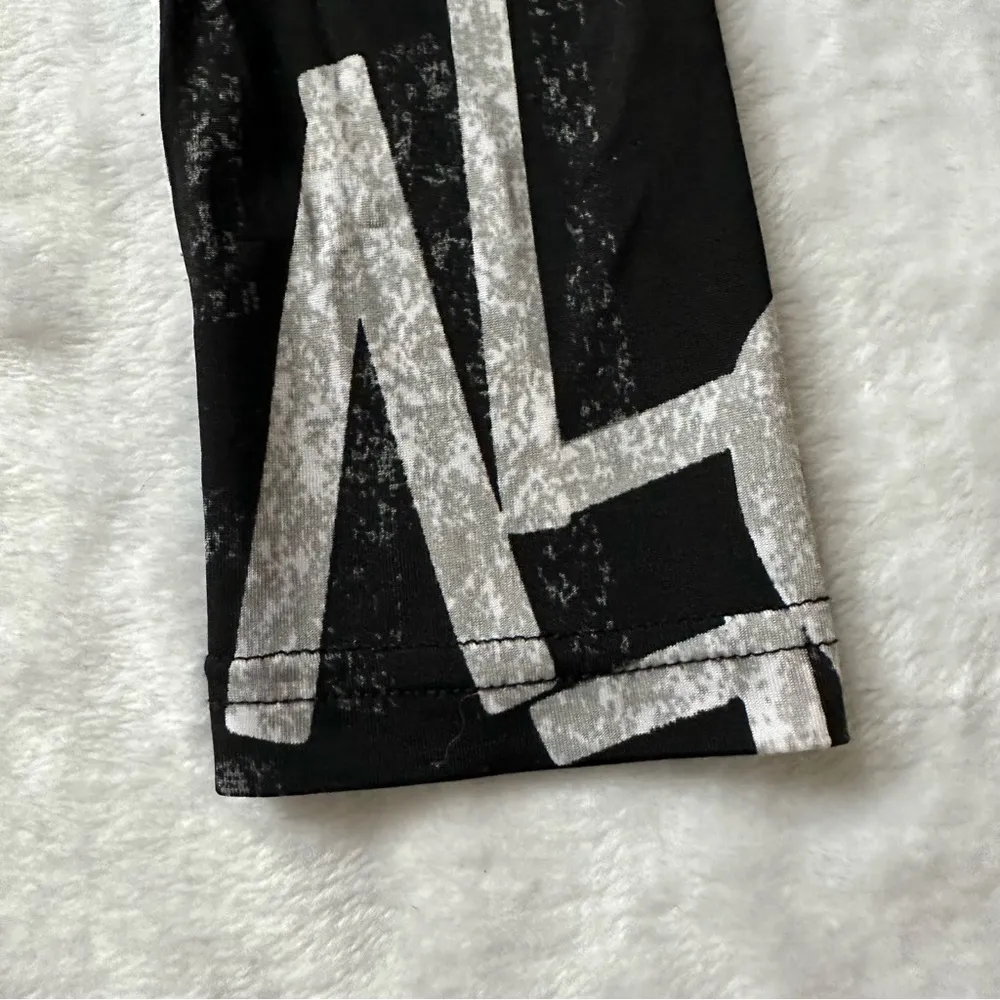 Charlotte Russe Peace Heart Key Love Leggings in Black/White/Gray - Size XS - Image 10