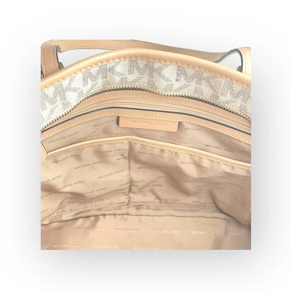 Michael Kors  Jet Set Med Logo Top Zip Tote Handbag  Vanilla Natural Leather  - Image 7