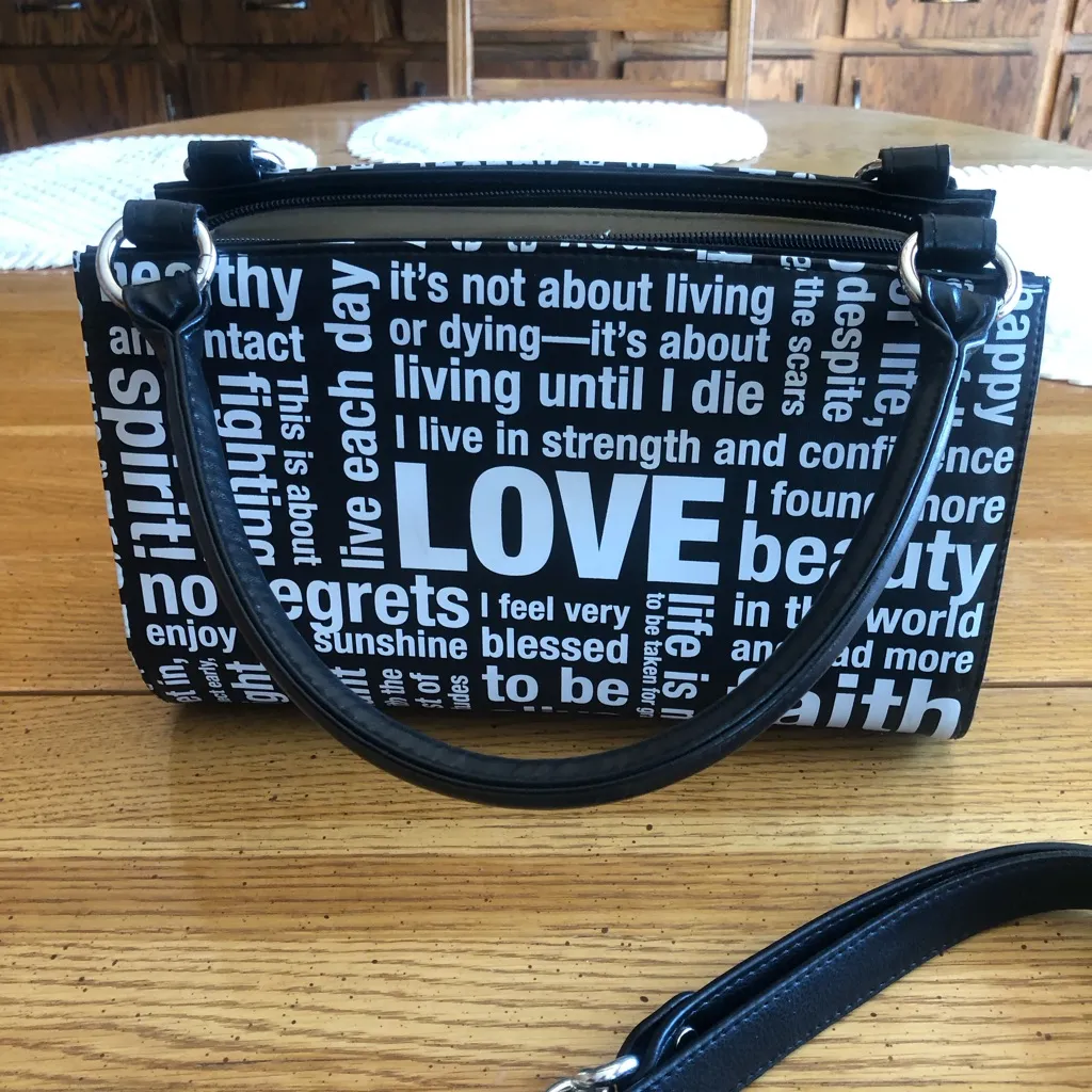 Miche purse. Never been used. Black - Image 4