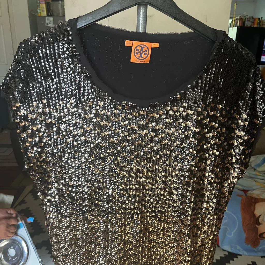 Tory Burch glitter going out too short sleeve - Image 6