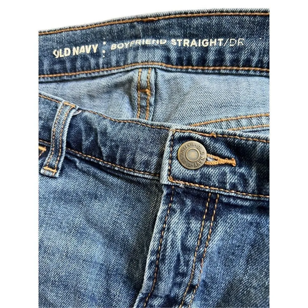 Old Navy boyfriend red roses embroidered Jeans size 6 - Image 5