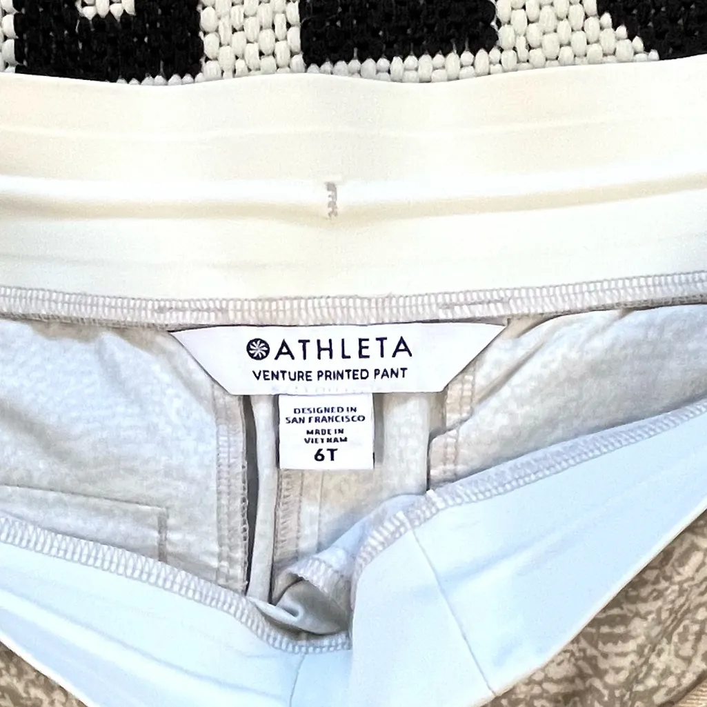 Athleta Venture Printed Jogger Pants Size 6 Tall - Image 14