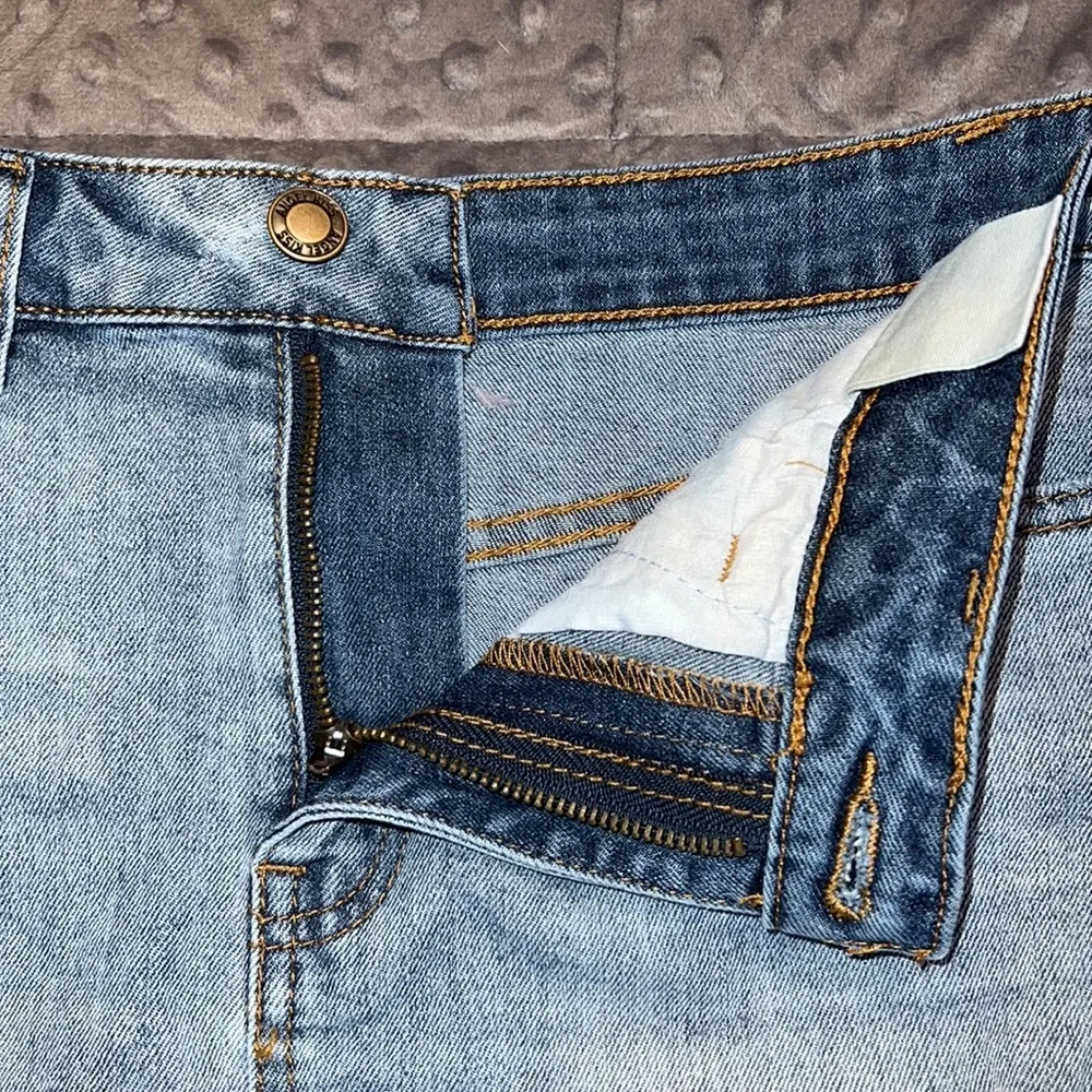 Angel Kiss medium juniors mini skirt stretch destructed frayed hem embroidery - Image 9