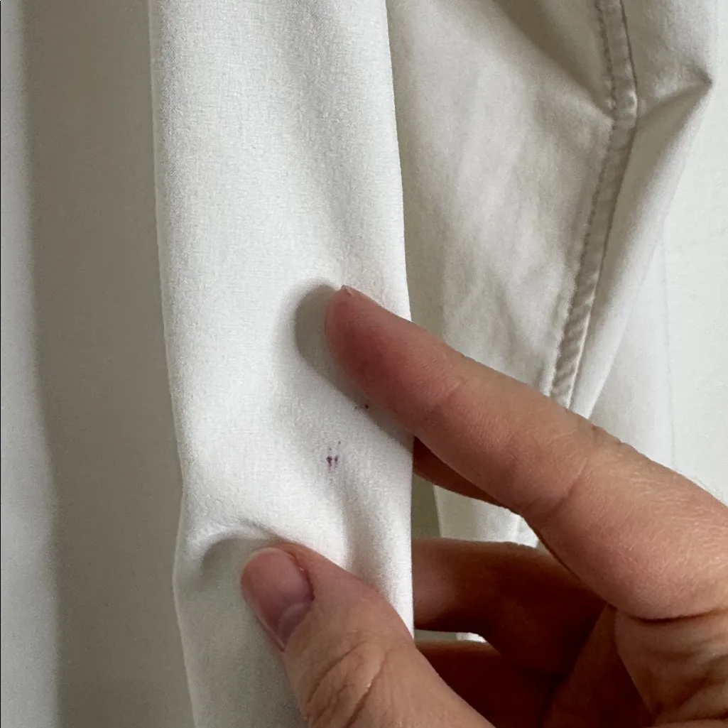 Athleta Ivory Urbanite Top 2.0 Casual Button Down Shirt  with Chest Pocket sz M - Image 8