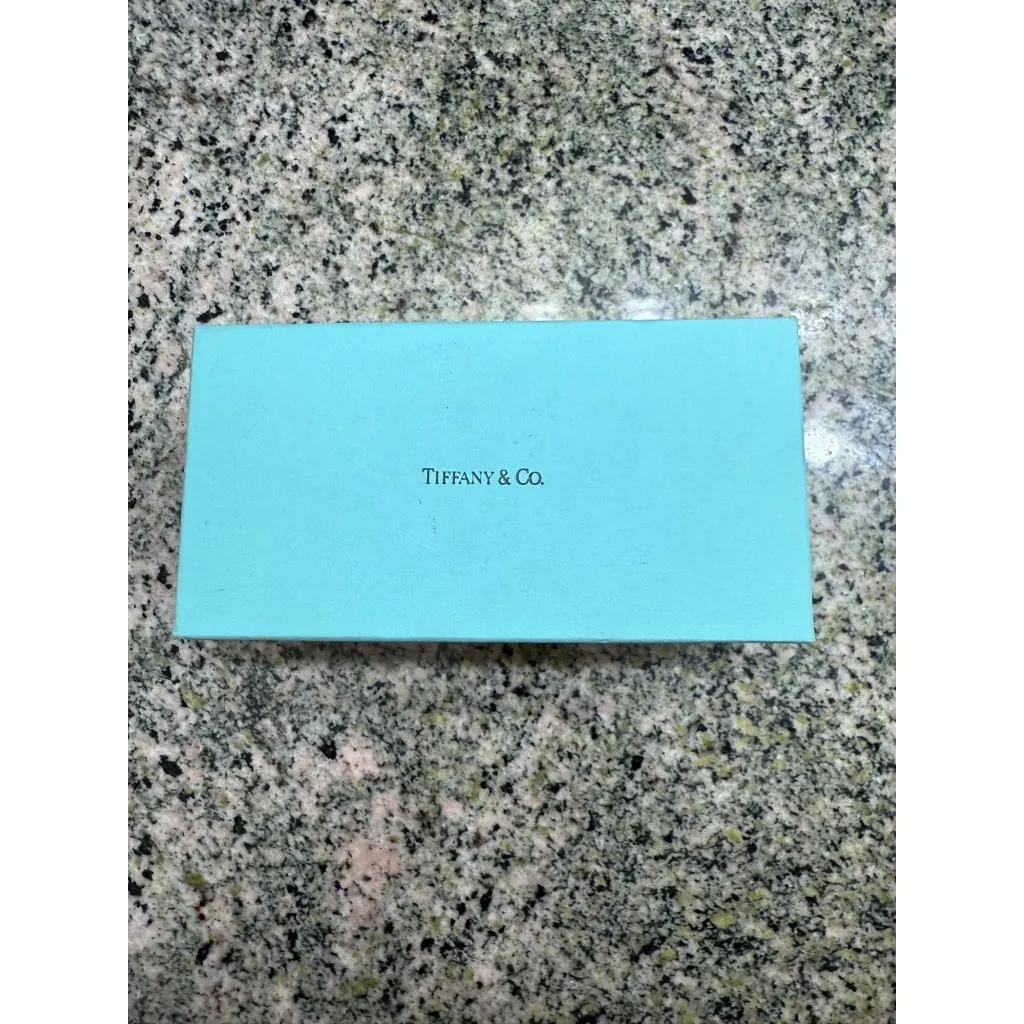 Tiffany & Co. Sunglasses Tiffany Blue Black Square Frame Embellished Key Sides - Image 2