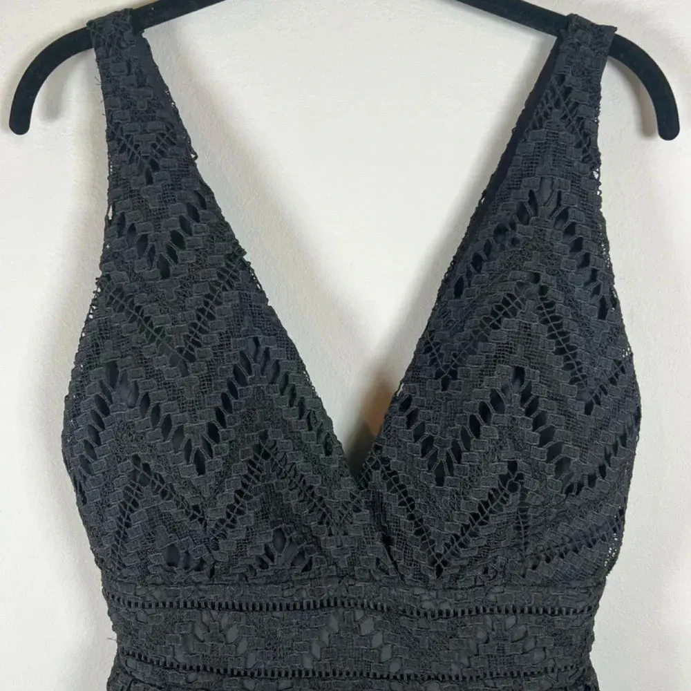 SUGAR+LIPS All My Love Women's Plunging Neck Lace Mini Dress Black Pleats Small - Image 6