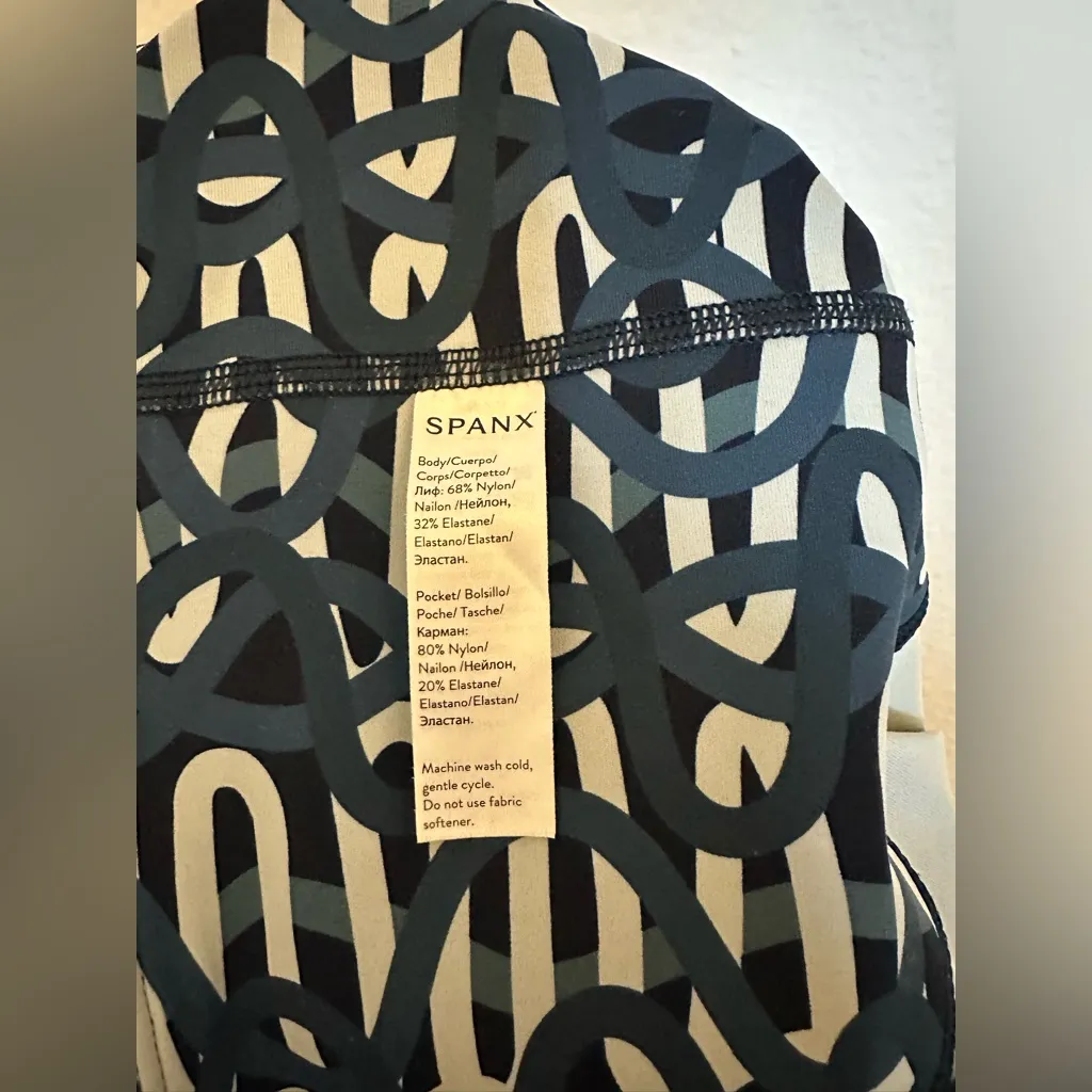 Spanx Booty Boost Illuminate-Her Hillary Howorth Active 7/8 Leggings Medium - Image 6