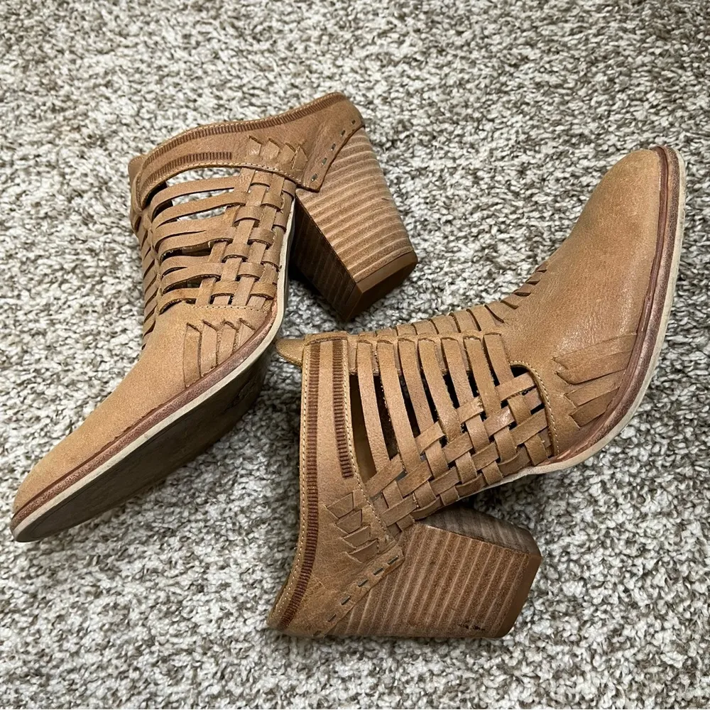 DOLCE VITA Camel Brown Almond Toe Block Heel Slip On Leather Mules Size 8.5 - Image 2