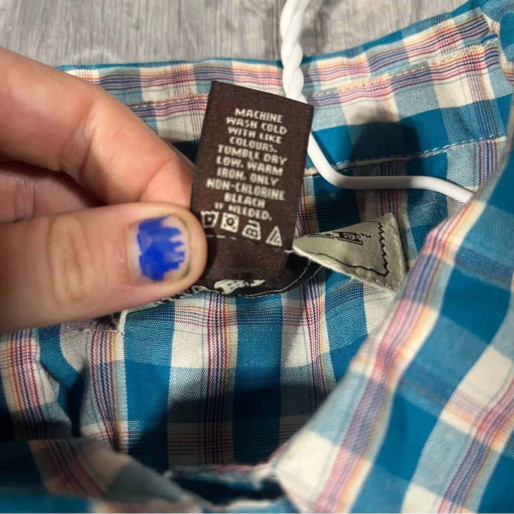 Brit & Brindle Turquoise Blue Pink Gem Buttons Western Shirt; Large Women’s - Image 9