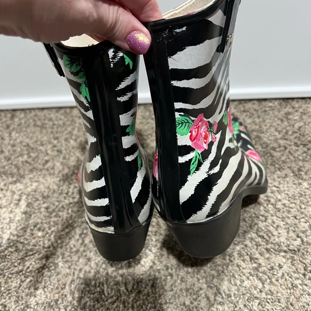 Nomad low ankle rain boots size 10 - Image 6