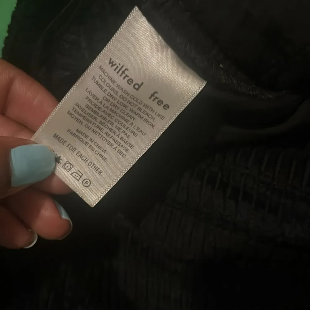 Wilfred Free Corduroy Black A-Line Button Down Mini Skirt size 8 - Image 6