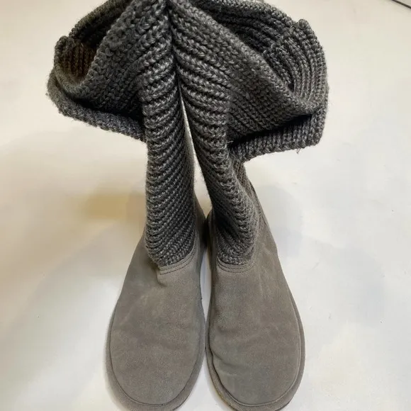 Bearpaw Gray Cable Knit & Suede Women’s Winter Boots EUC Sz 8 Casual Comfort - Image 2