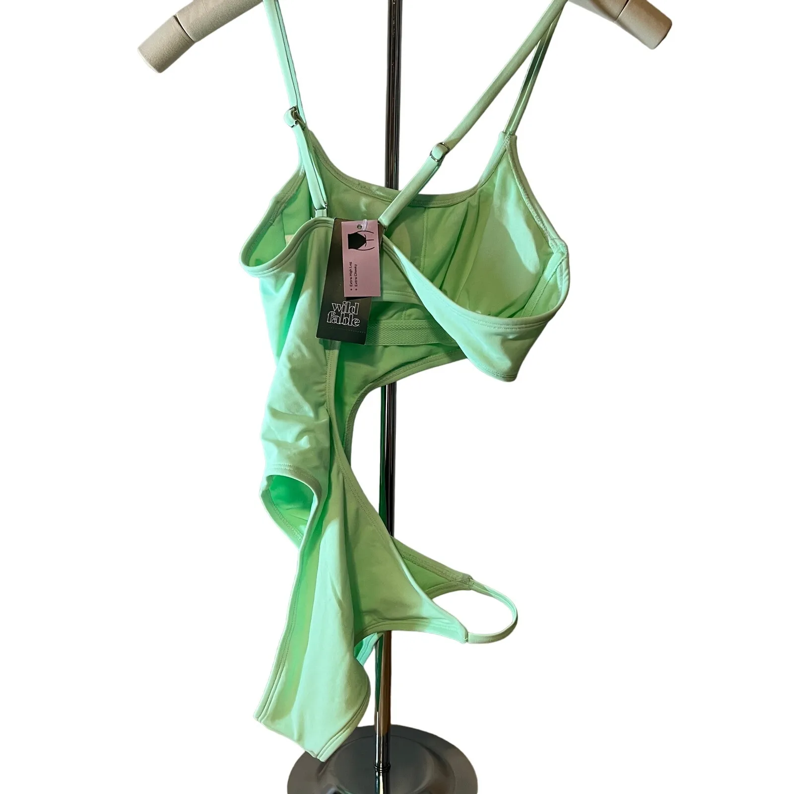 Wild Fable Women's Light Green Cut Out One Piece Swimsuit - Size XXS - NWT - Image 7