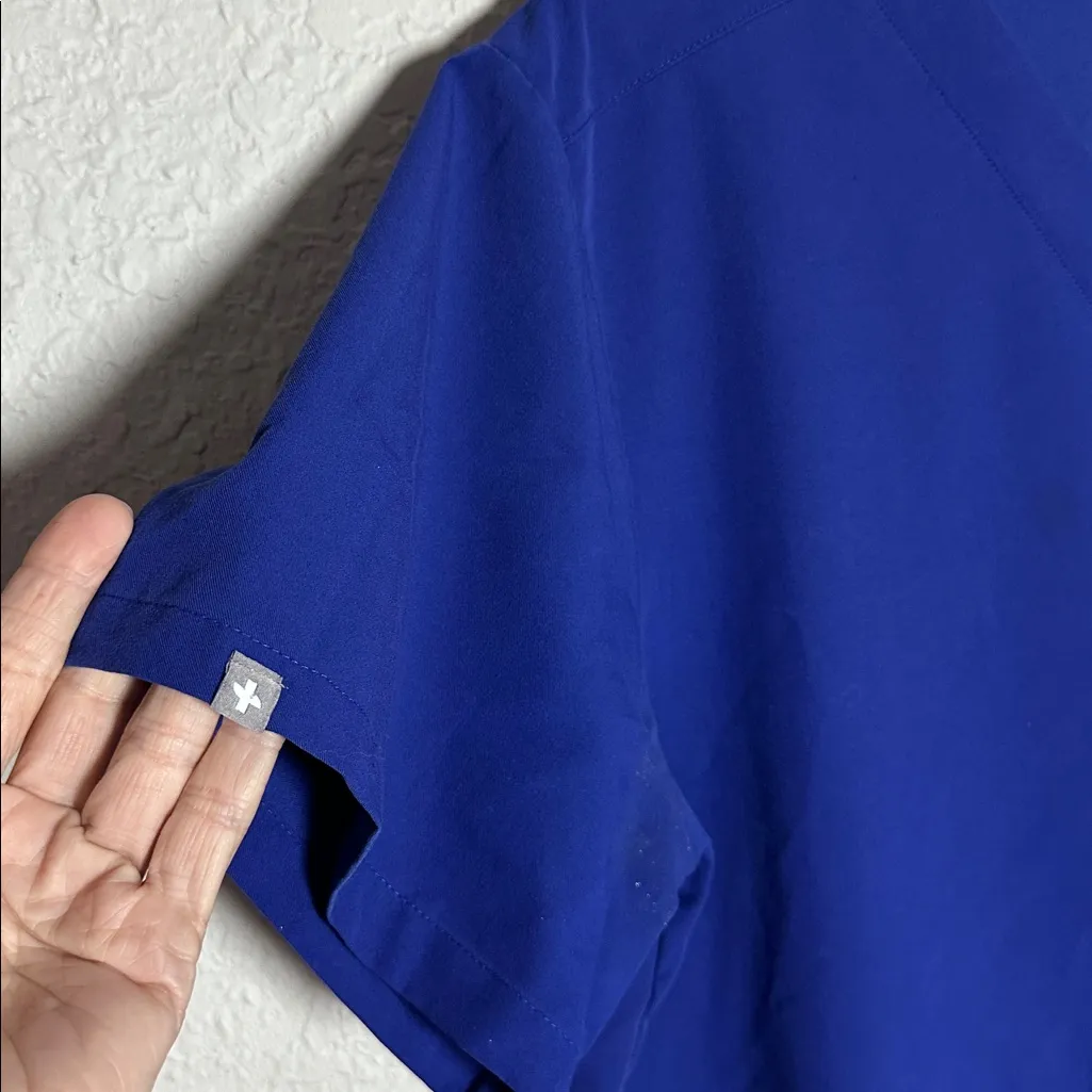 FIGS Scrub Top Royal Blue Side Pockets Women’s XL - Image 3