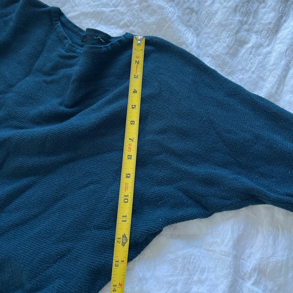 Tahari Sweater - Image 8