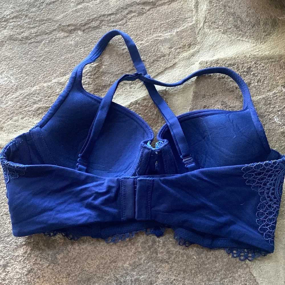 Victoria’s Secret body, by Victoria Line, Demi bra 32B blue lace lingerie EUC - Image 2
