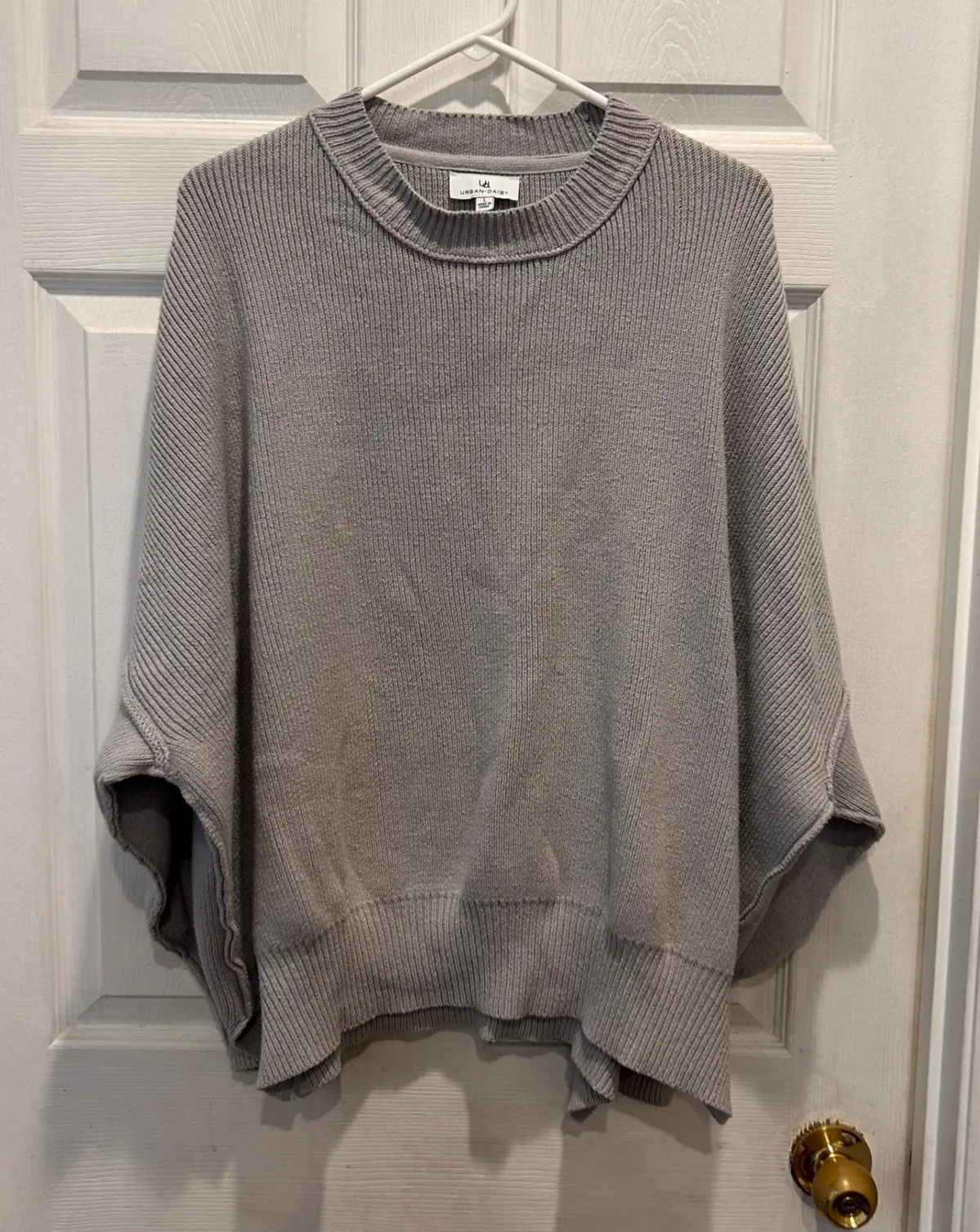 Urban Daizy Women's Gray Ribbed Knit Pullover Poncho Sweater Dolman Sleeve Large - Image 1