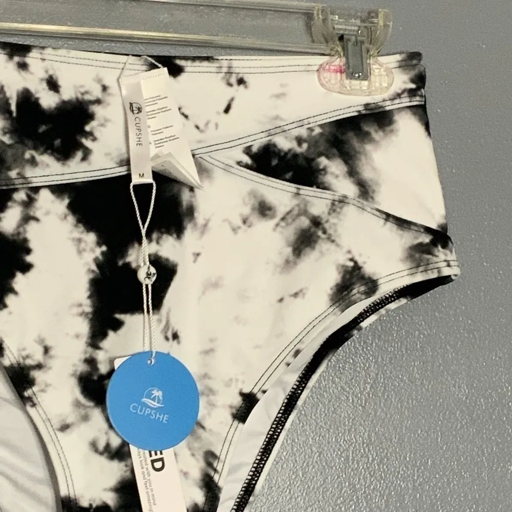 Cupshe Black & White Tie Dye Marble High Waist Bikini Bottoms Medium NWT - Image 6