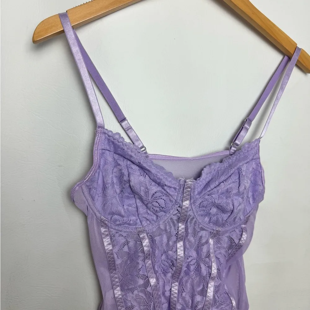 Lavender Lace Bodysuit sheer back underwire bra adjustable straps Small NWOT Purple - Image 2