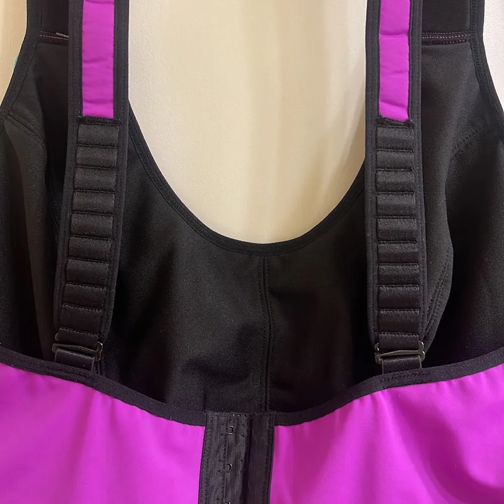 LIVI Convertible No Wire Low Impact Sports Bra NEW Size 44DDD Purple - Image 7
