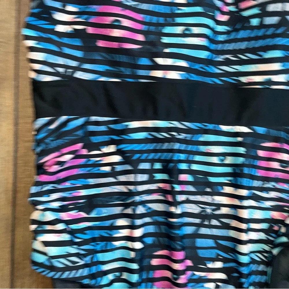 Cactus Womens Swimsuit One Piece Blue Pink Floral Stripe Size 16 - Image 10