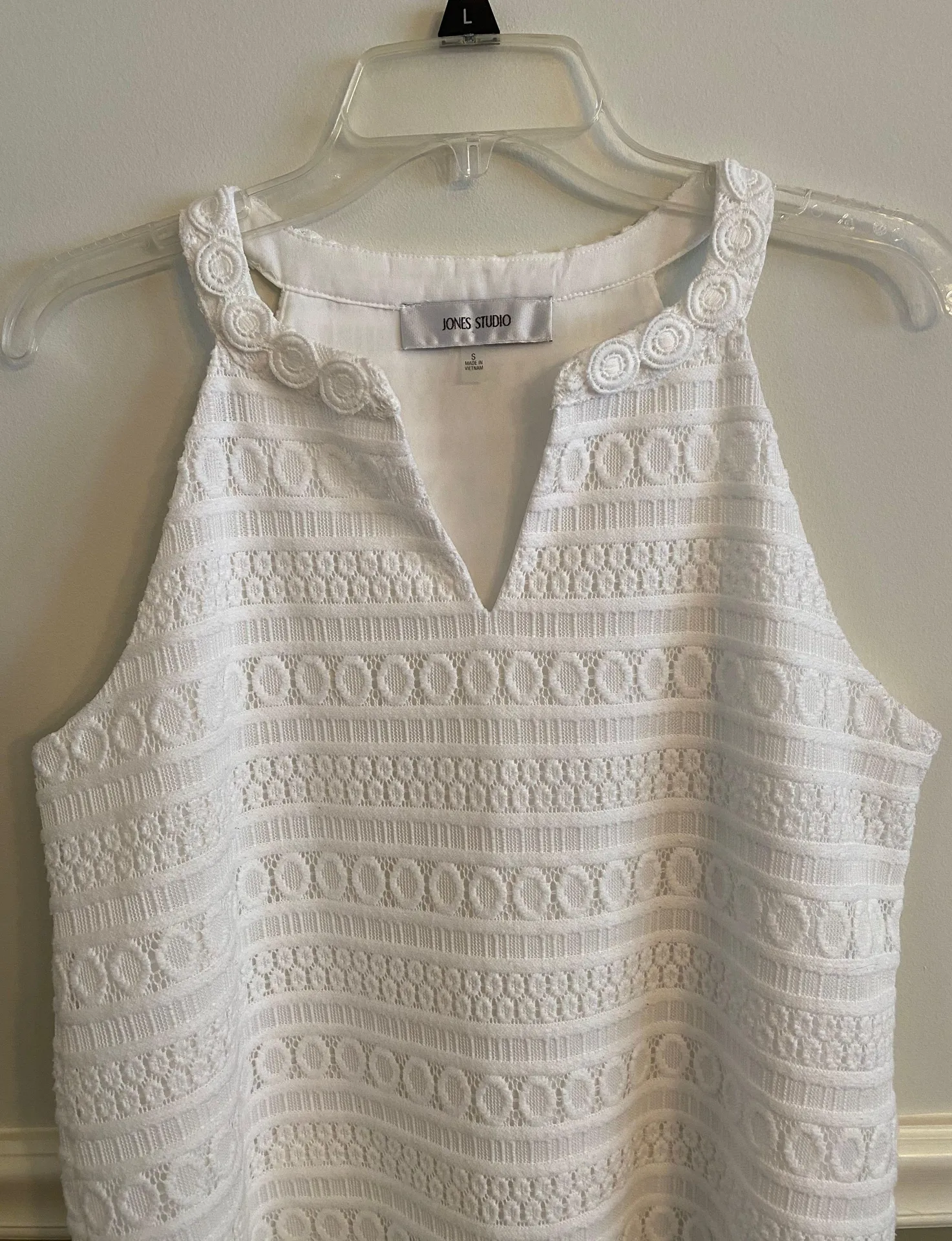 Jones Studio White Lace Crochet Top Small - Image 3