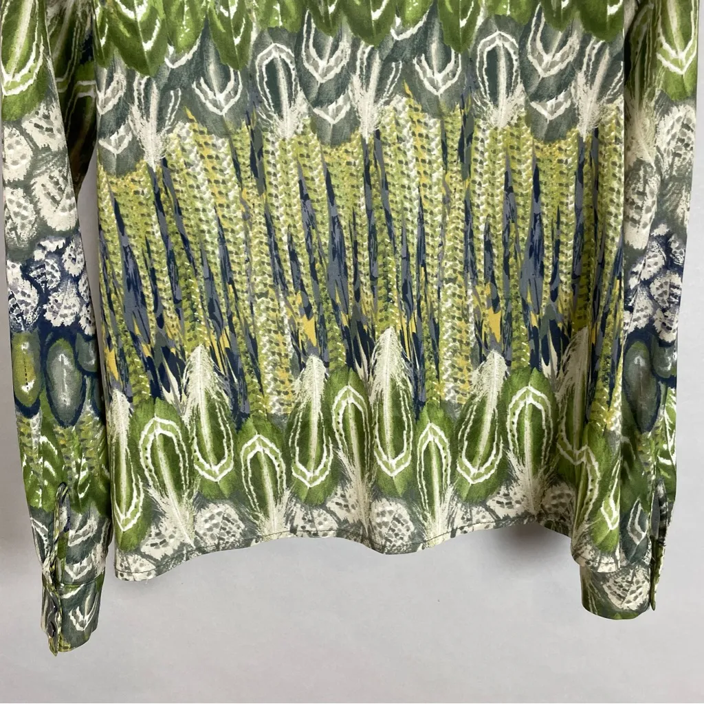 Olivia Moon Top Feather Pattern Women Size Petite XS Green Gray Blouse Shirt - Image 6