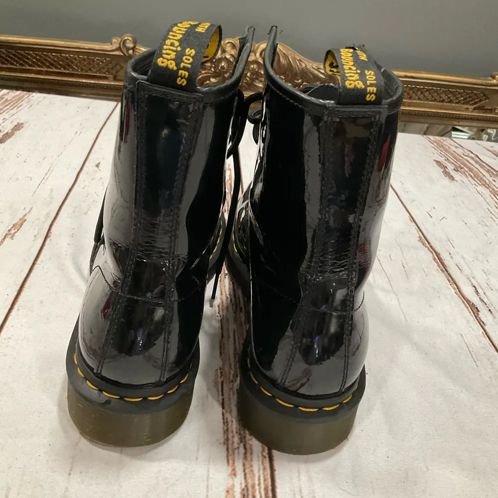 DR. MARTENS PATENT SHINY BLACK BOOTS COMBAT MOTO LACE UP - Image 6