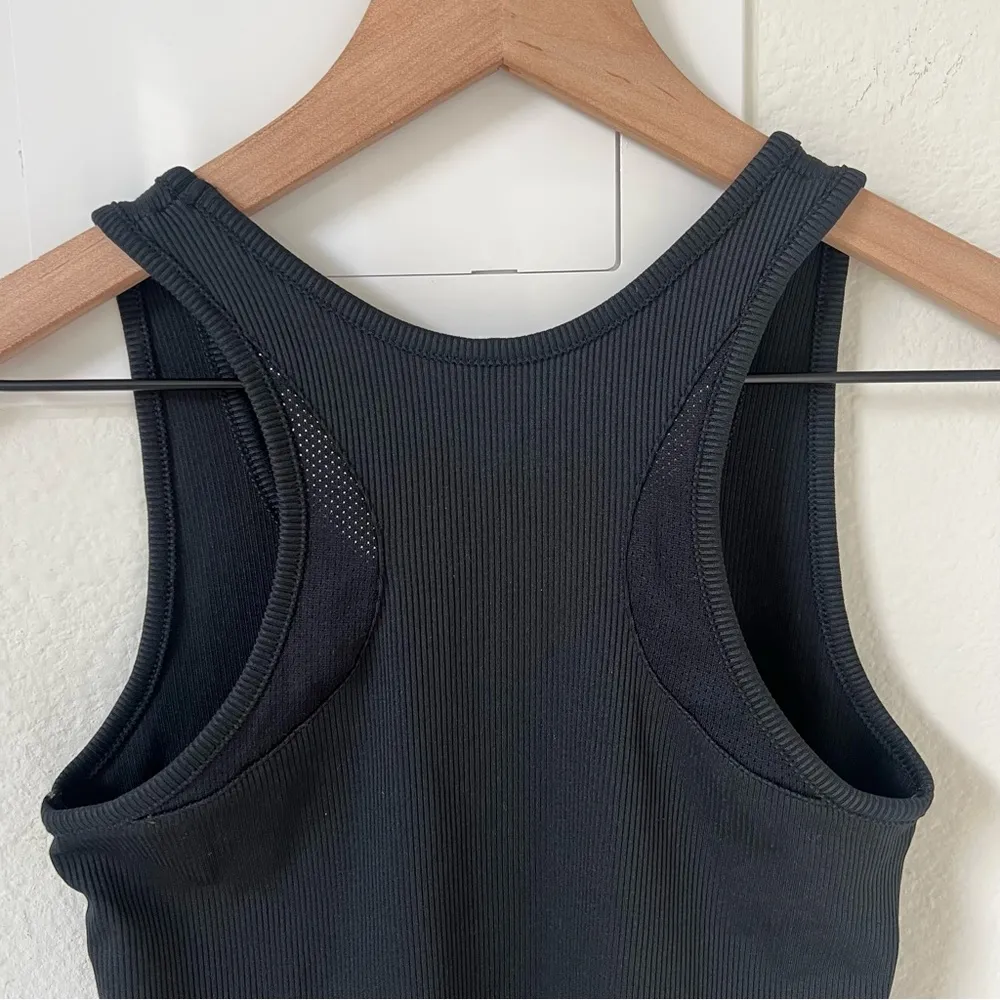 Under Armour Heatgear Ribbed Racerback Tank Top in Black - Image 6
