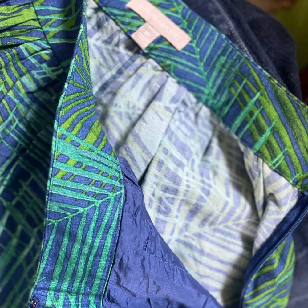 Banana Republic Tropical Palm Frond Linen Skirt Size 2P - Image 3