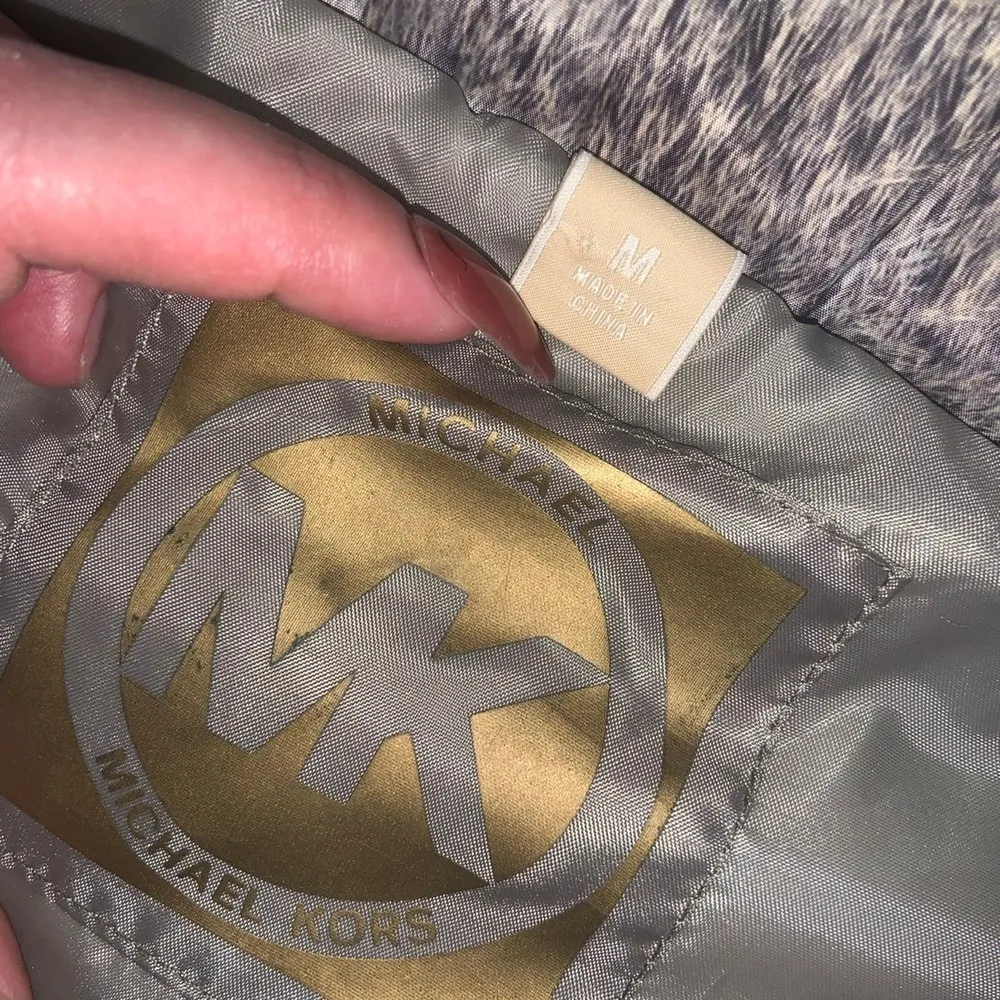 micheal kors puffer vest winter holiday classic preppy casual designer - Image 3