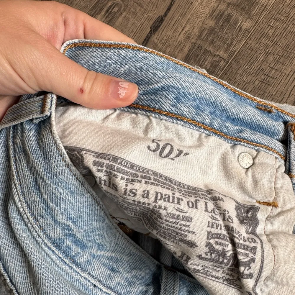 Levi’s 501 Light Wash Shorts - Image 3