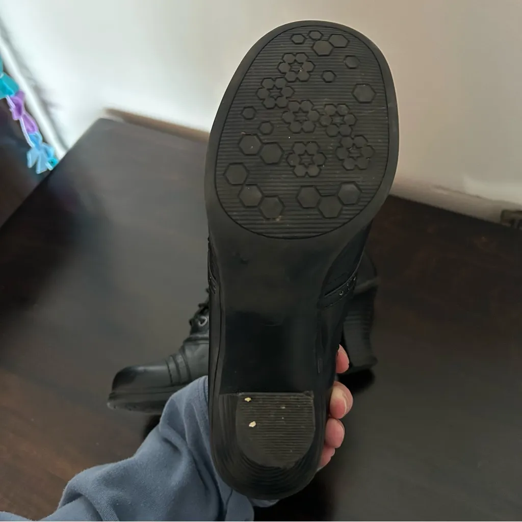 vintage Y2K 2000s retro Black faux leather lace-up oxfords with a heel 8.5 - Image 5