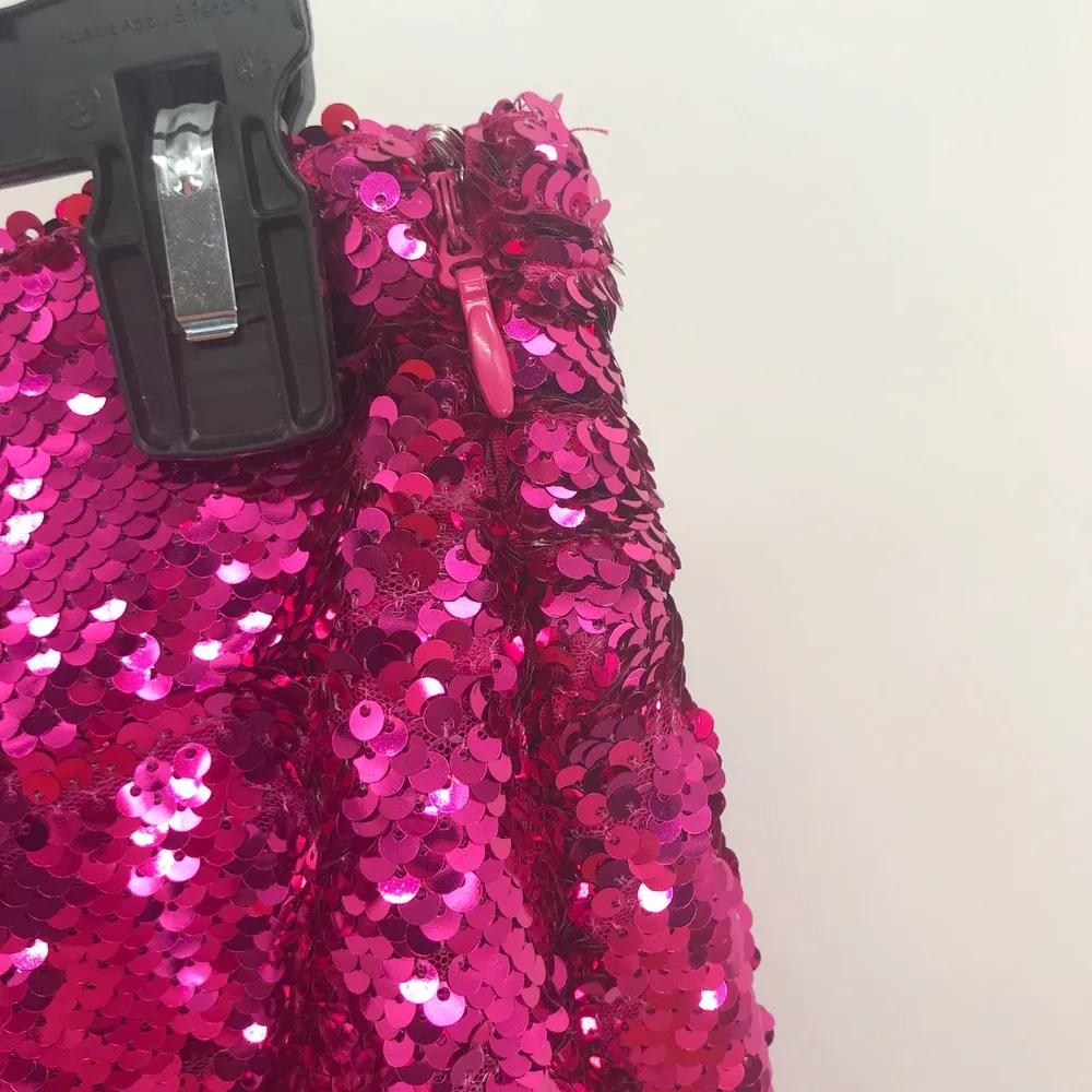 House Of CB  NWT Paulina Fuchsia Pink Sequin Skirt M - Image 9