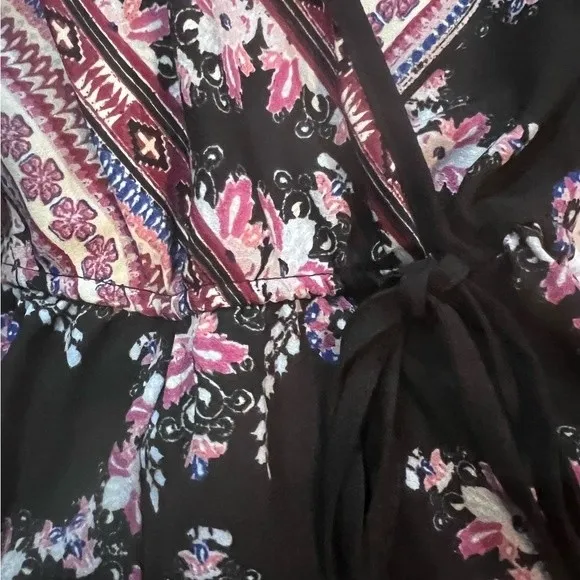 Black and pink off shoulder floral boho romper with pockets size XS - Image 8