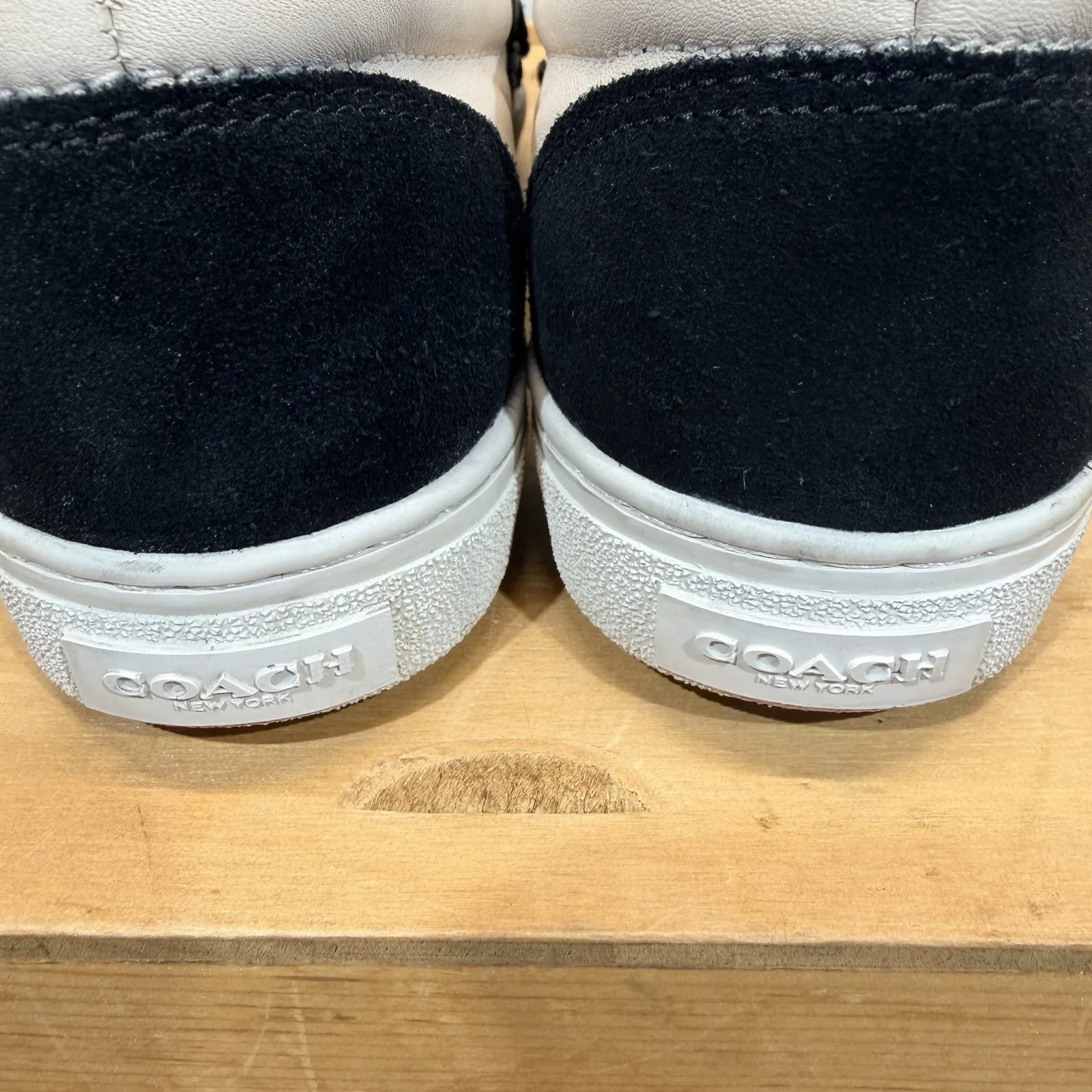 COACH Chack Blue & Red Flower Embellished 3D Leather Women's  Size 8 Flats - Image 8