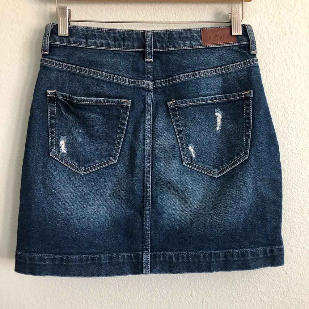 Hollister Vintage Stretch High-Rise Denim Skirt.  Size 5, w27 - Image 4