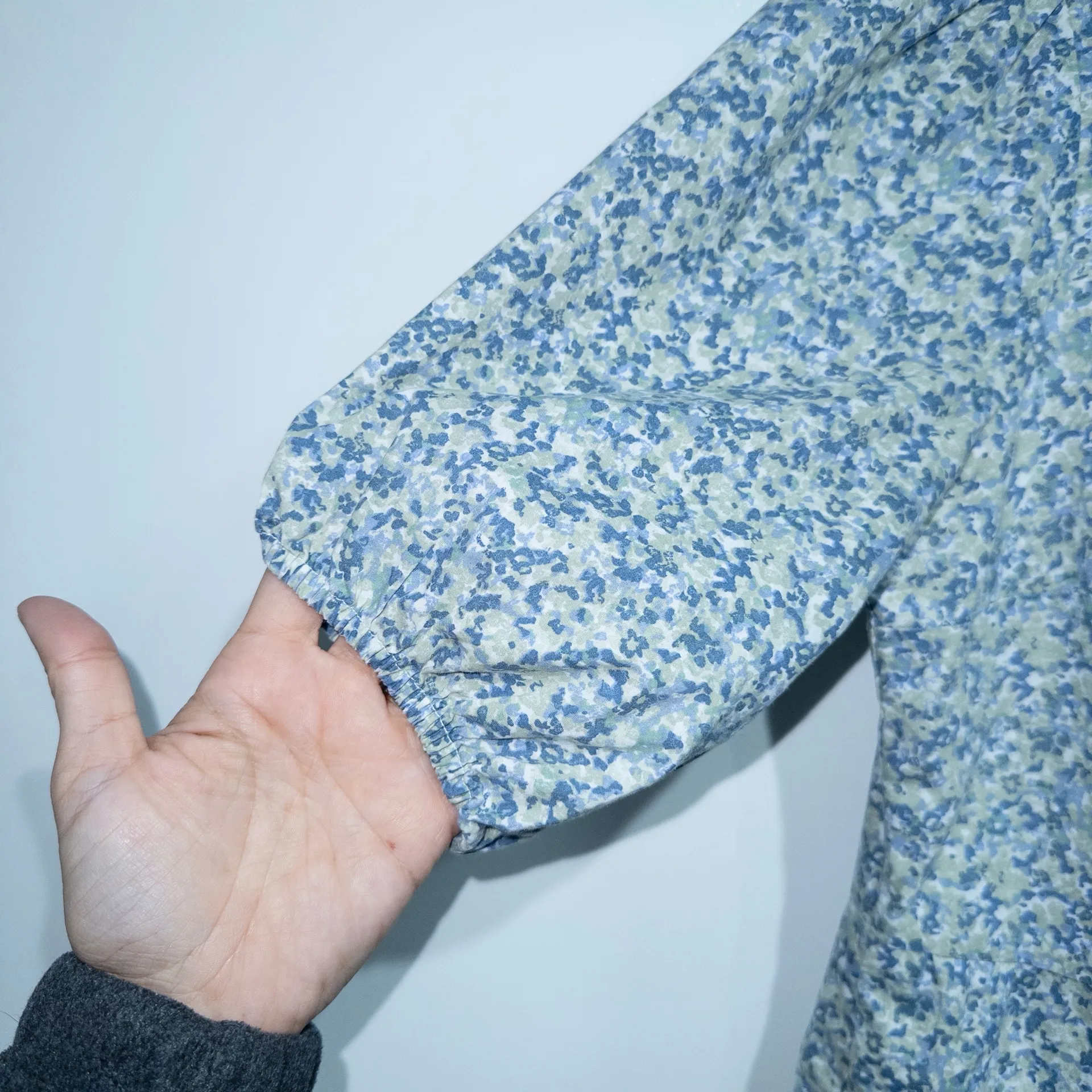 New Abercrombie & Fitch Blue Micro Floral Puff Sleeve Mini Dress Size Small - Image 2