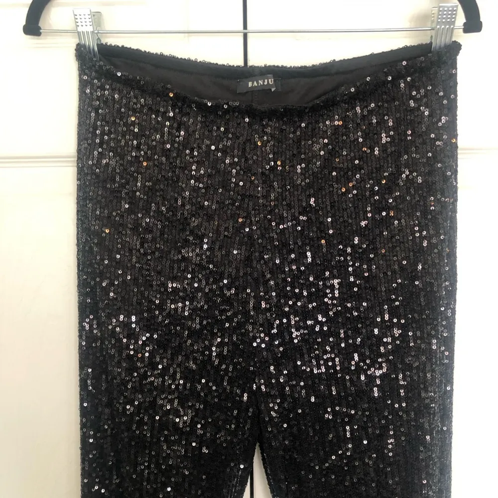 Black Sequin High Waisted Pants Size M (4/6) - Image 2