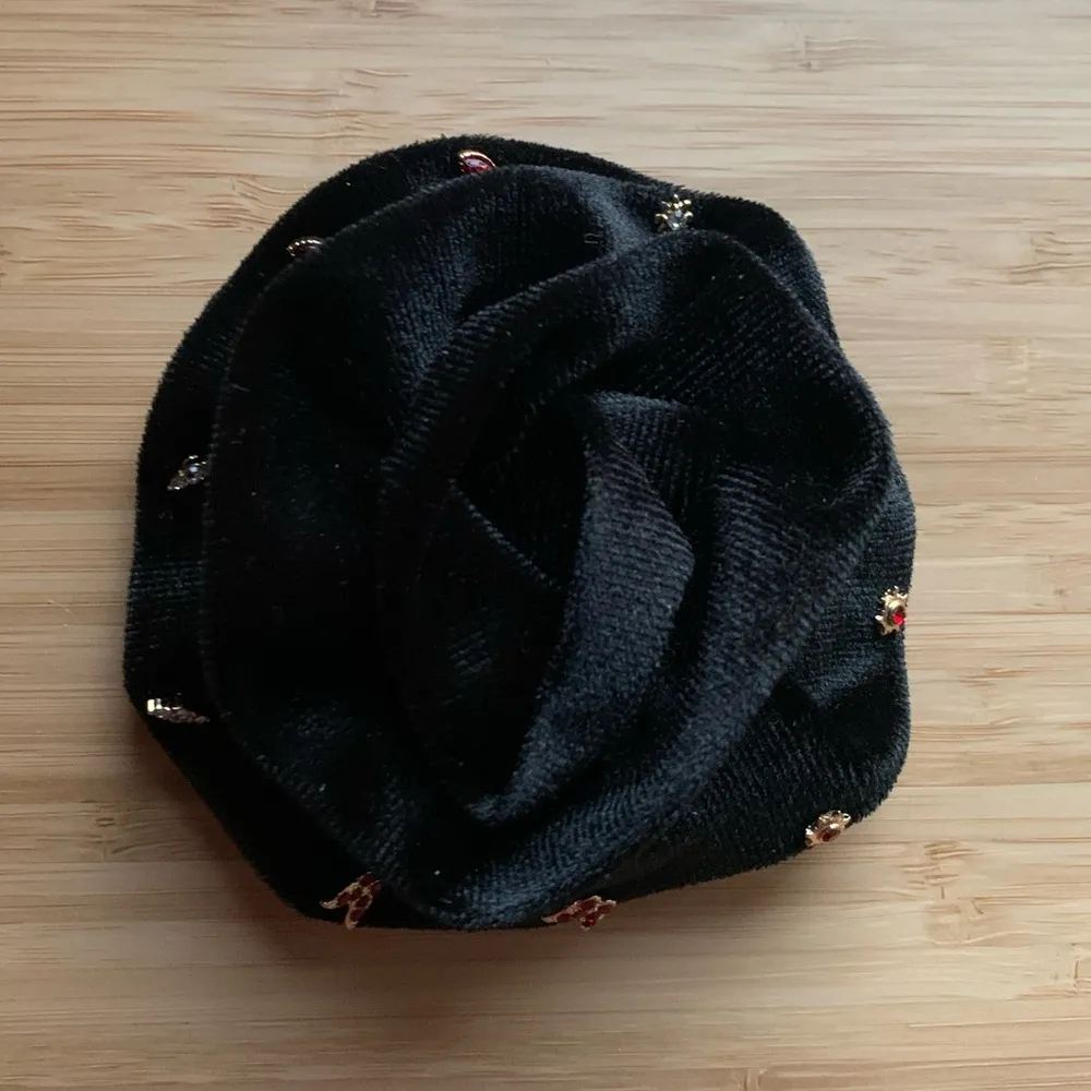 Free People Rosette Stud Pack - Black/Red/Gold - NWT‎ - Image 6