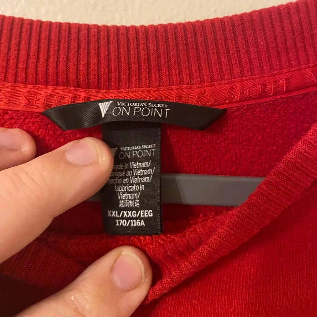 Victoria's Secret On Point Red Velour Style Logo Cropped Sweatshirt Size XXL - Image 3