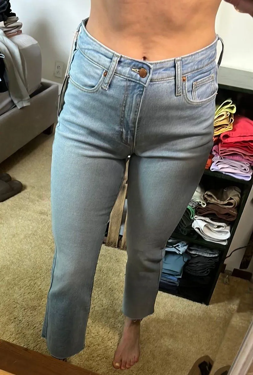 Universal Threads s NWT Jeans - Image 2
