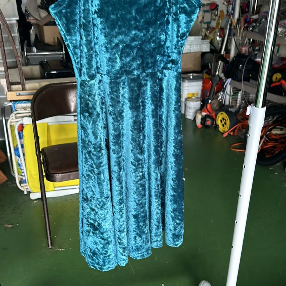 Crushed velvet mini dress - Image 3