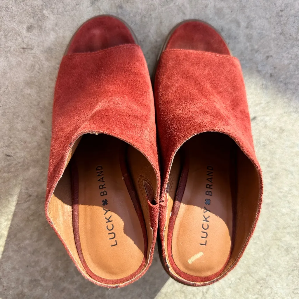 Lucky Brand Women's Rust Suede Mules - Image 6