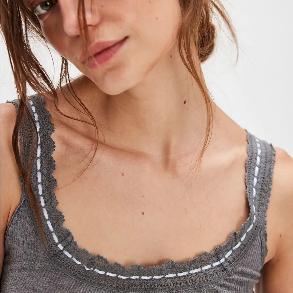 Free‎ People Only You Heather Grey Lace Trim Ribbed Tank Top Size L - Image 4