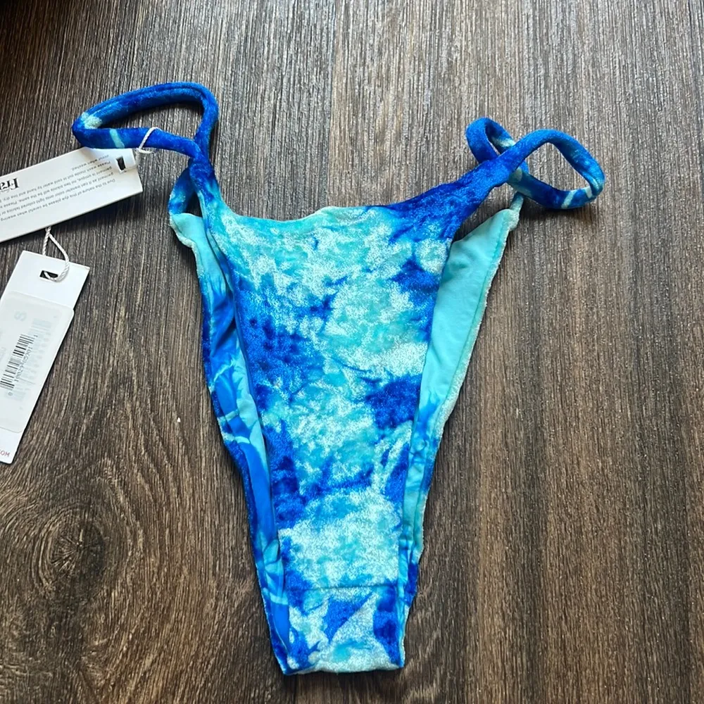 Frankie’s Nicola Bottom in Aqua - Image 2