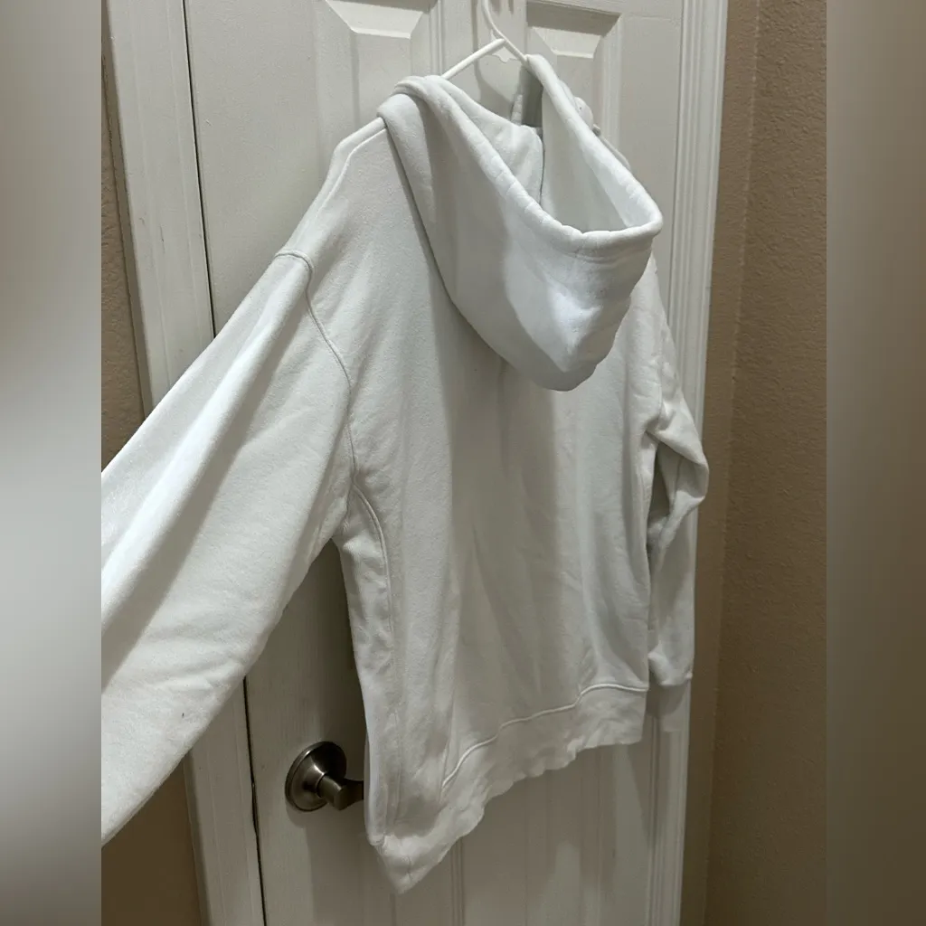 Aritzia TNA Sweatfleece
Cozy Fleece Boyfriend Fit Zip Up
Hoodie White XS - Image 11