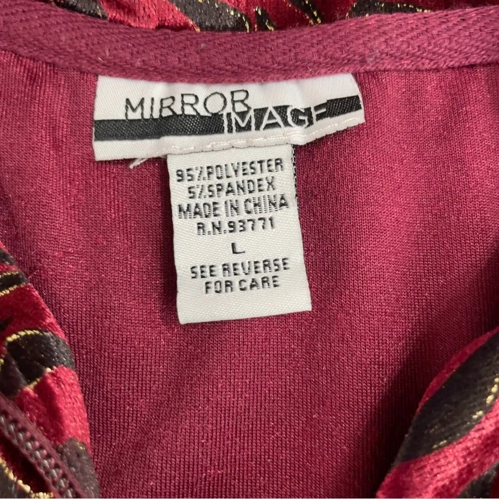 Mirror Image Black Cherry Tiger Print Sweater colors of gold, black size L Red Size L - Image 6