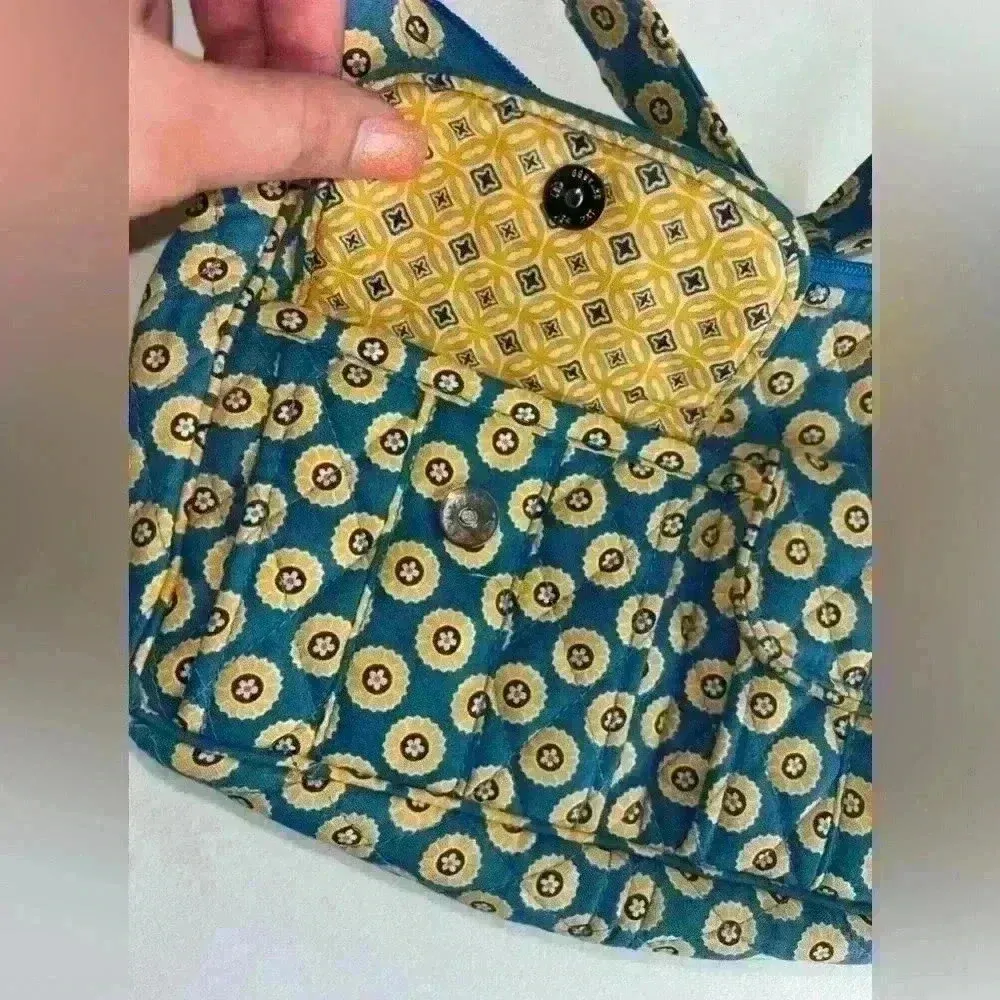 Vera Bradley cross body purse - Image 3